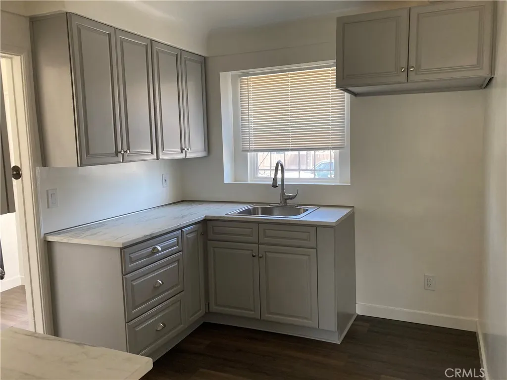 302 W 107th Street, Los Angeles, CA 90003 - Photo 3 of 13, Los Angeles, CA
