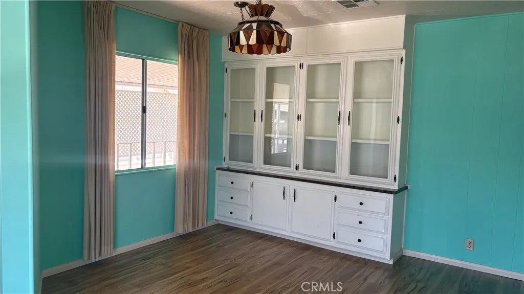 https://cdn.realtyfeed.com/cdn/127/306732773/0fc465517a912cbf6184cc1032f7eda9.webp