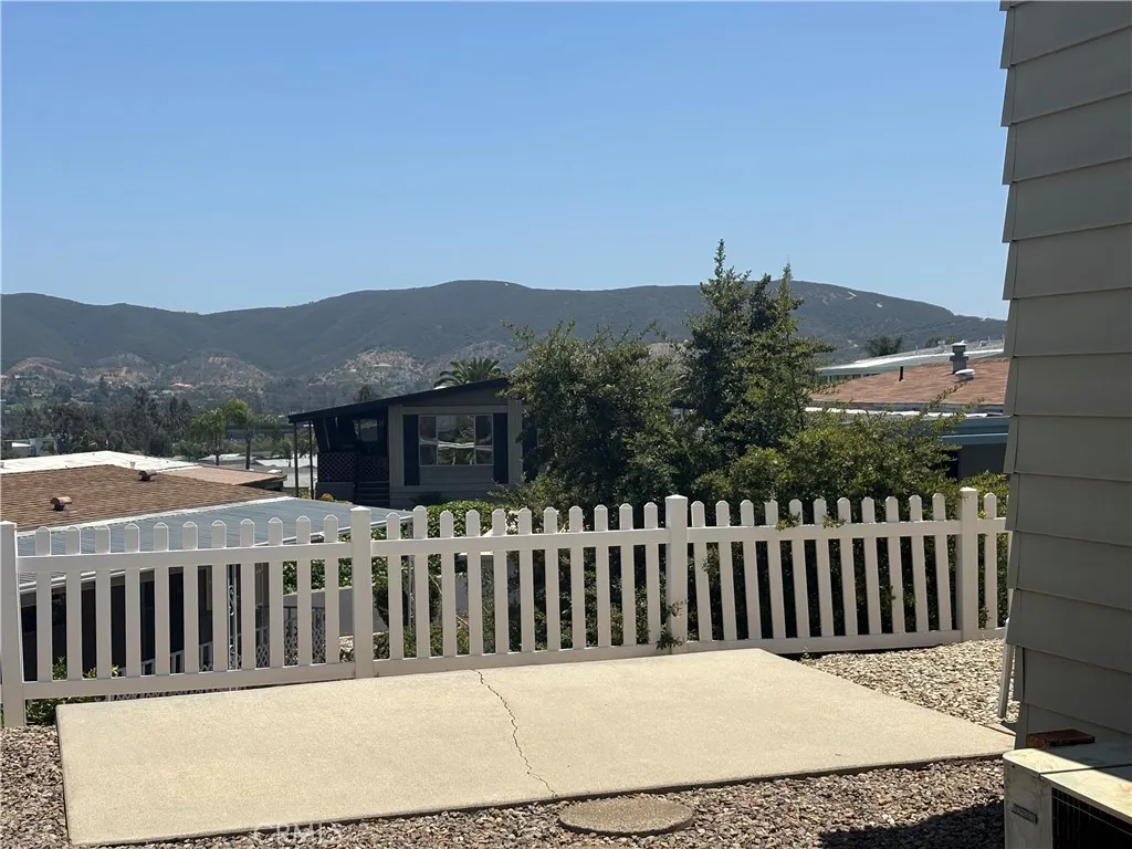 https://cdn.realtyfeed.com/cdn/127/306732773/123eda007241459b4630a52b9c6991a9.webp