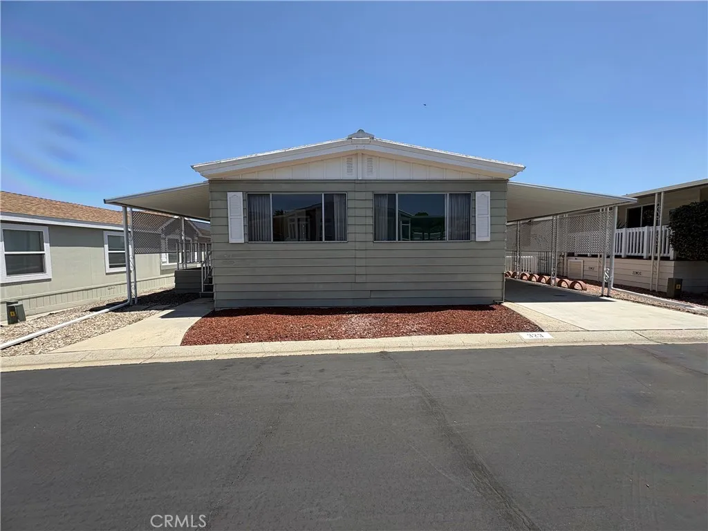 https://cdn.realtyfeed.com/cdn/127/306732773/349badf00d6b9f8e559f6c6b89695b15.webp