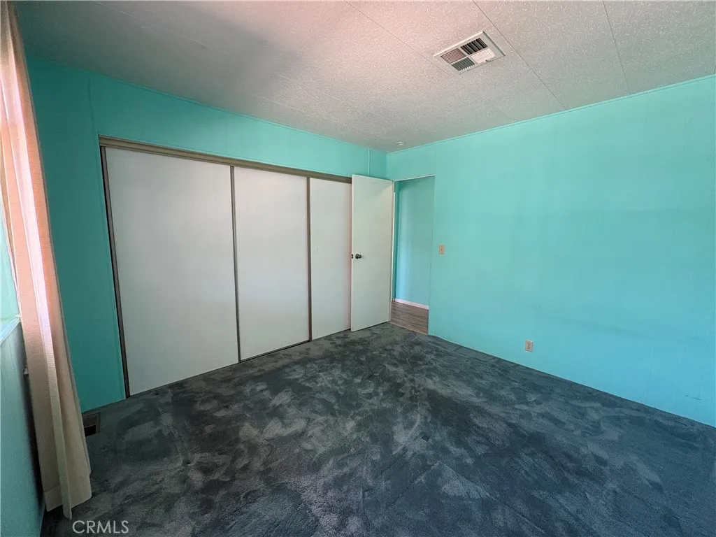 https://cdn.realtyfeed.com/cdn/127/306732773/607ac551ca082c135175e7822a9df5ea.webp