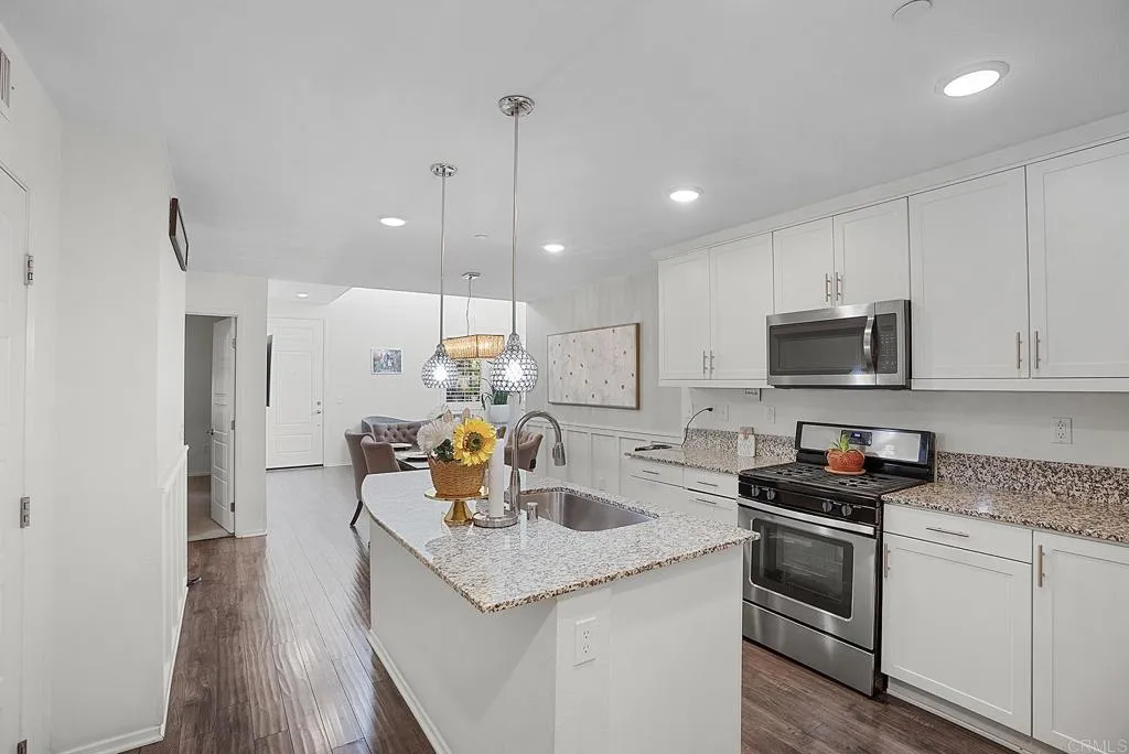 https://cdn.realtyfeed.com/cdn/127/306732782/172751ddcacadee7362528b378fc10c6.webp