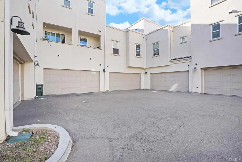https://cdn.realtyfeed.com/cdn/127/306732782/4d581553b96f8aefa1a74f3391f364e9.webp