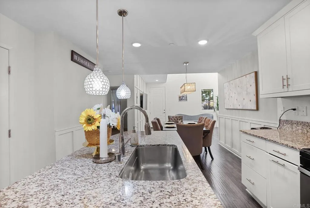 https://cdn.realtyfeed.com/cdn/127/306732782/5d91e14d863645dfb1788b3e762d26b2.webp