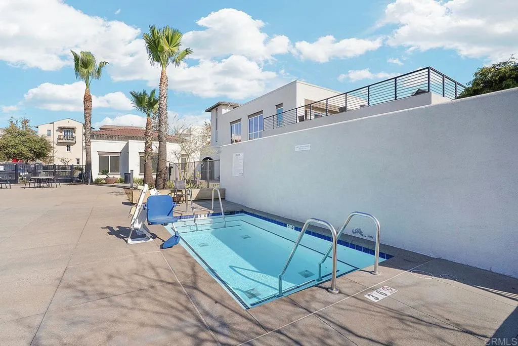 https://cdn.realtyfeed.com/cdn/127/306732782/9e0a90629716493cb0a90effed7bcd53.webp