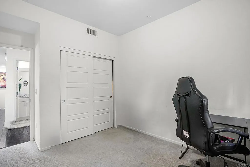 https://cdn.realtyfeed.com/cdn/127/306732782/a9a29f11aa850839fcd5266120a681cb.webp