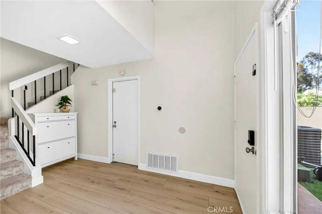 https://cdn.realtyfeed.com/cdn/127/306732795/429cb3ac3ea2e4c59376f49439de2342.webp