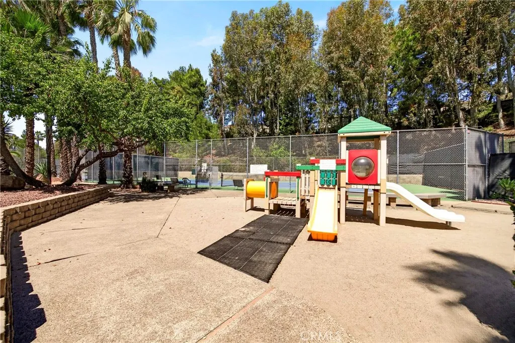 https://cdn.realtyfeed.com/cdn/127/306732795/8c6f5ed07c0851e6e103726769648e13.webp