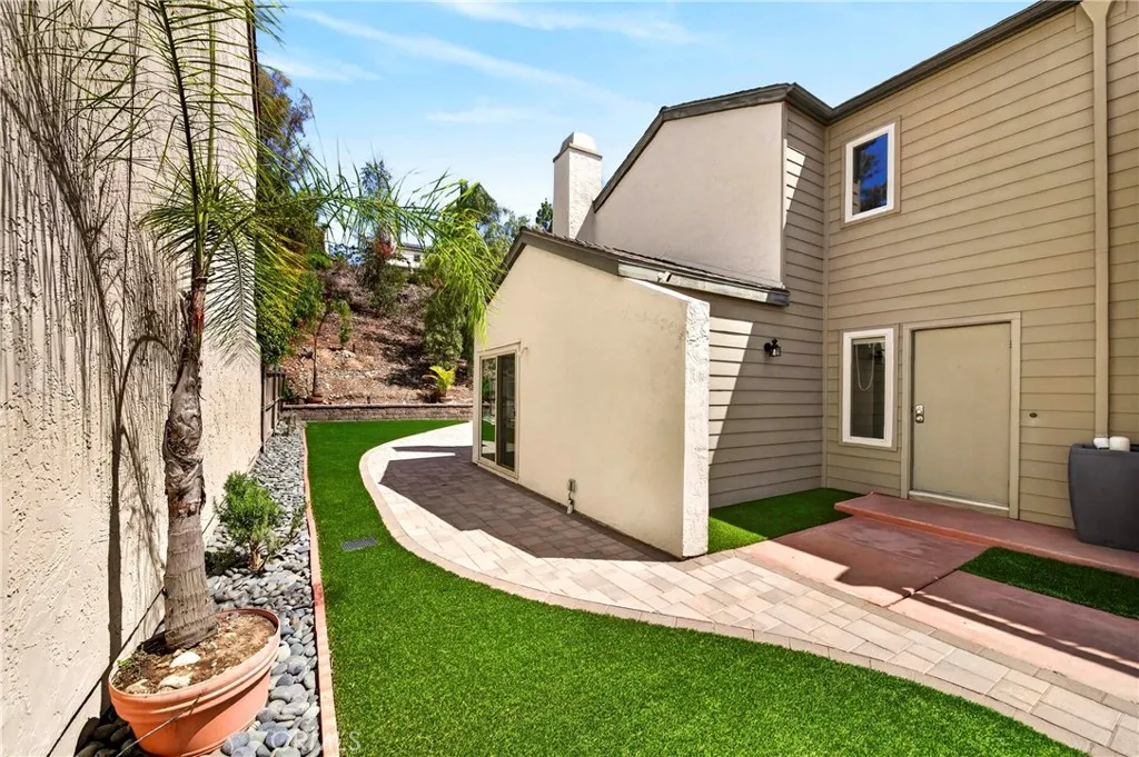 https://cdn.realtyfeed.com/cdn/127/306732795/d17154f76fc15f6863f2d41577fd2ec6.webp