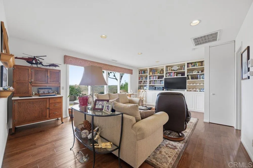 https://cdn.realtyfeed.com/cdn/127/306732798/1edced61ee3fd1bfa3fcc6988a4ea1f7.webp
