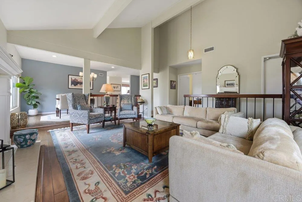 https://cdn.realtyfeed.com/cdn/127/306732798/a48fdf532bfb4094376ff8306a7ebcf9.webp