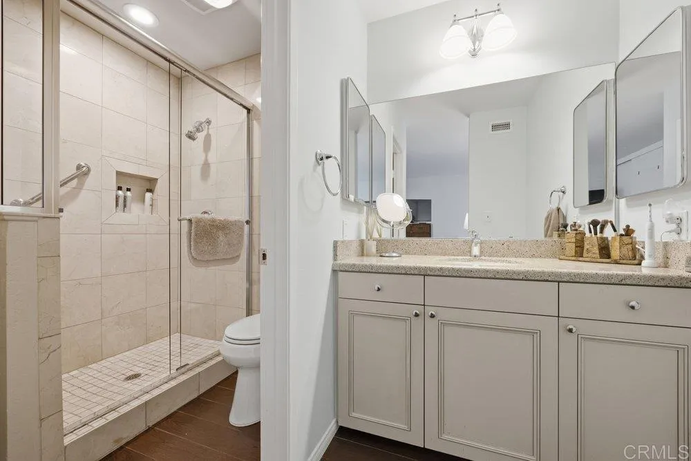 https://cdn.realtyfeed.com/cdn/127/306732798/f38edc326e948a31e0f3d044158fde26.webp