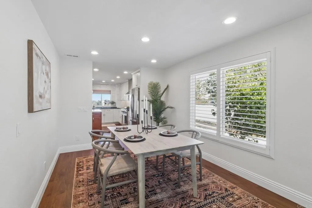https://cdn.realtyfeed.com/cdn/127/306732799/197bbd8f710d5ad1c731460b657169e8.webp