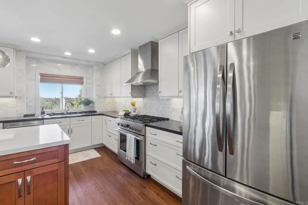 https://cdn.realtyfeed.com/cdn/127/306732799/a40f956f60332d9c5bfc99ed8196ad99.webp