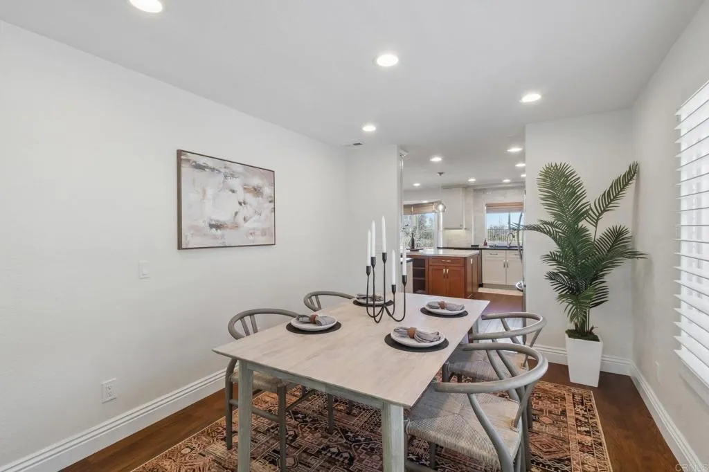 https://cdn.realtyfeed.com/cdn/127/306732799/a4b63d8849ee48d82cee7009f4100ddb.webp
