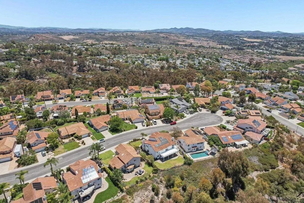 https://cdn.realtyfeed.com/cdn/127/306732799/c0e0c6578ffb57657c485380bb21dd55.webp