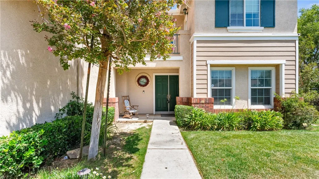 5739 Avenida Entrada, Palmdale, CA 93551 - Photo 5 of 50, Palmdale, CA
