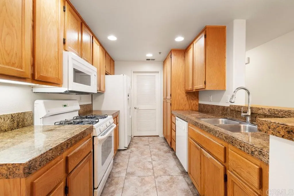 https://cdn.realtyfeed.com/cdn/127/306732855/11f31818445f63057a240a8ca2827835.webp