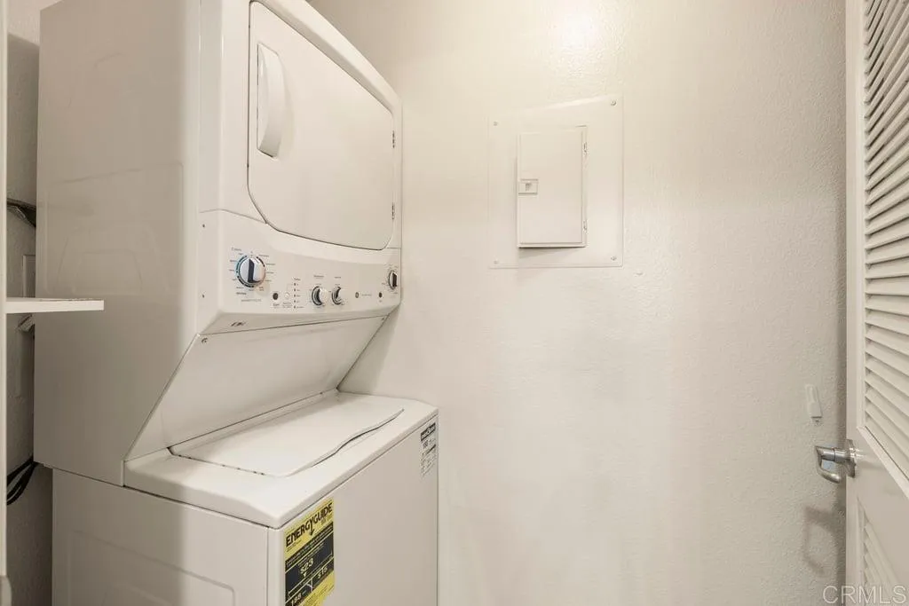 https://cdn.realtyfeed.com/cdn/127/306732855/6b18dd11be7870b7cf10e74f9a3768a7.webp