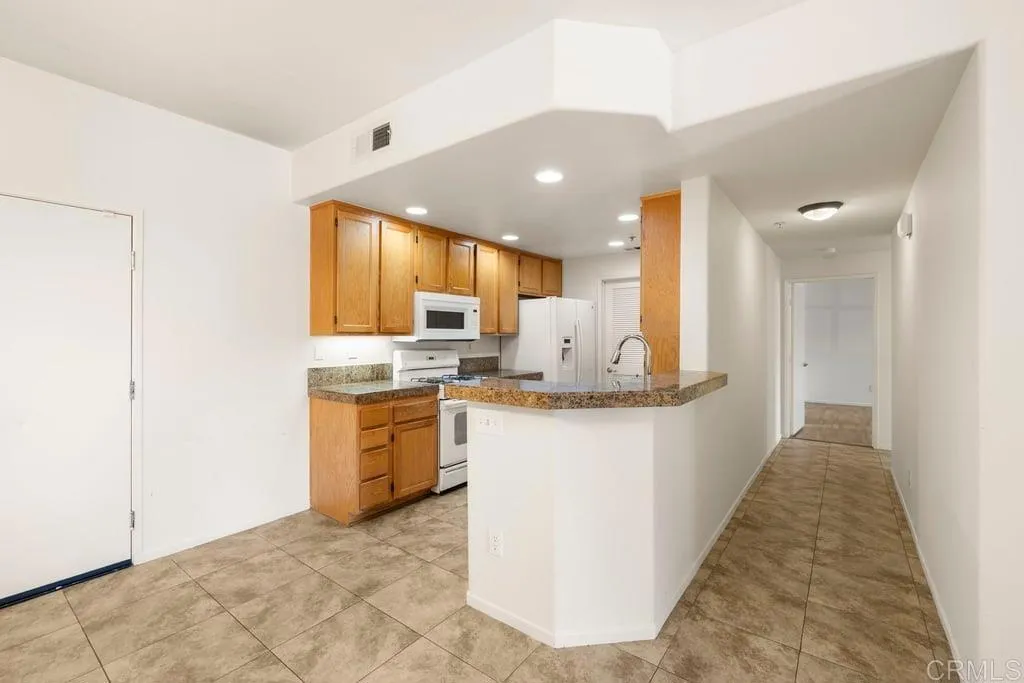 https://cdn.realtyfeed.com/cdn/127/306732855/747b8ce2b0d849f61c9543fec40f58d7.webp