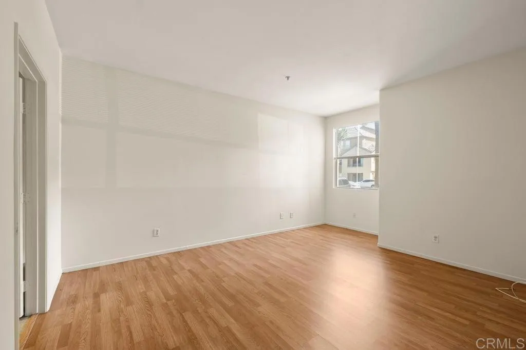 https://cdn.realtyfeed.com/cdn/127/306732855/804cff244f27f51f18c9808c6af988e9.webp