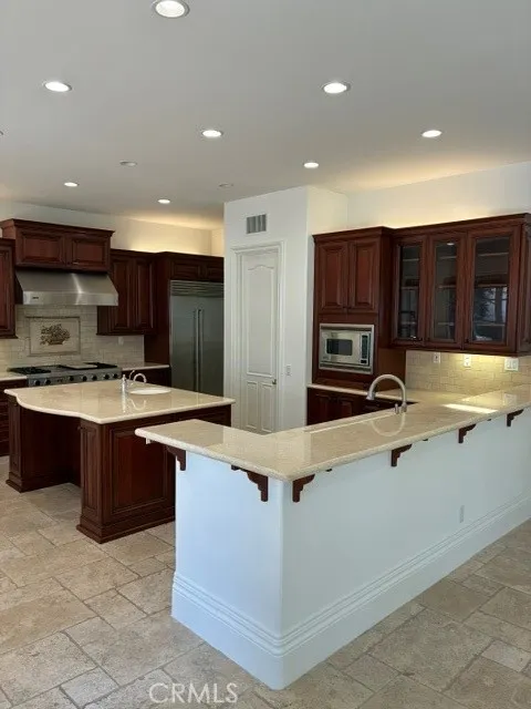 Newport Beach, CA 92660