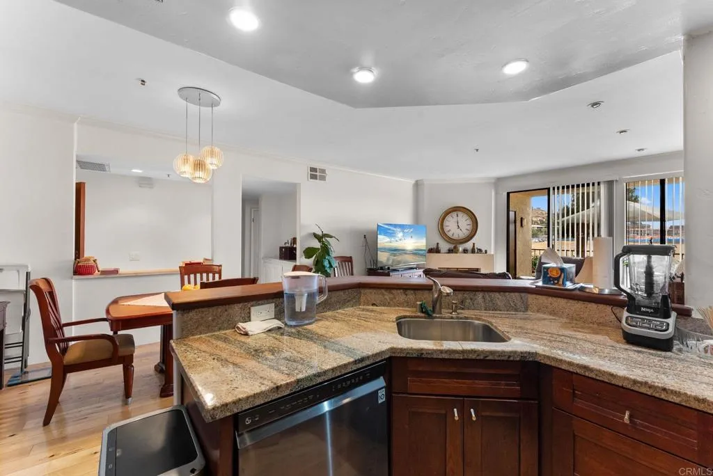 Photo #12: PTP2604203 Listing: Photo #12