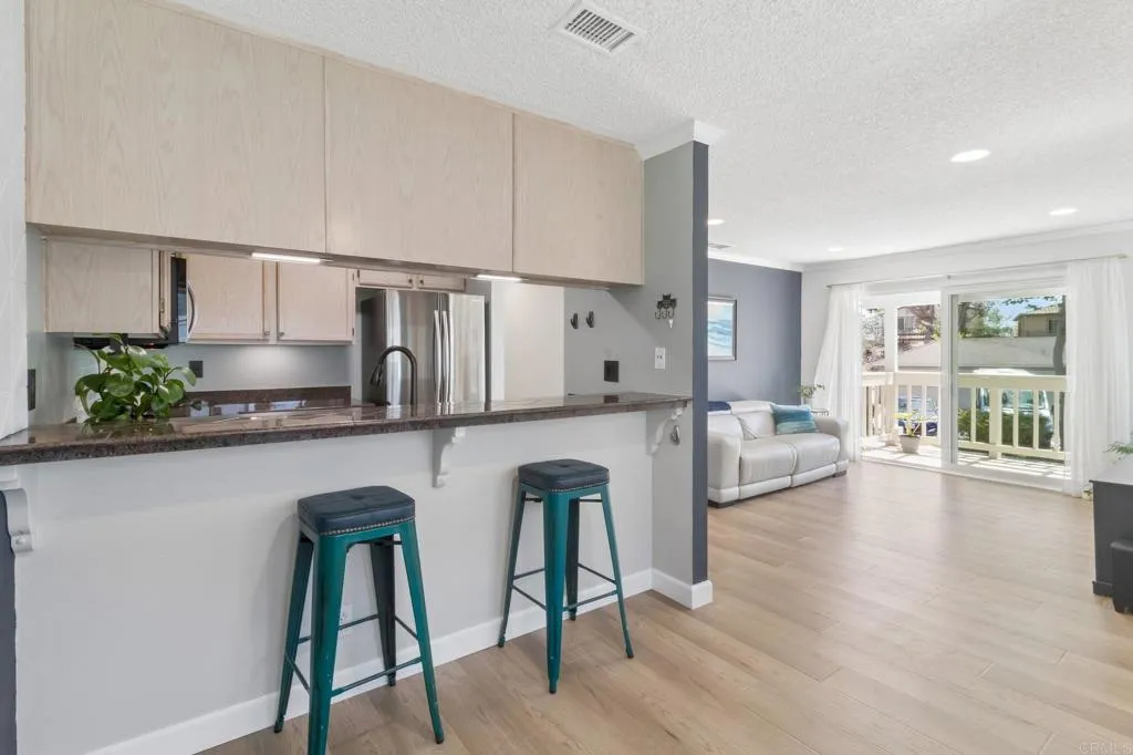 https://cdn.realtyfeed.com/cdn/127/306732892/84de83eadd4d8b1b8606f1ad4d3b8f3c.webp