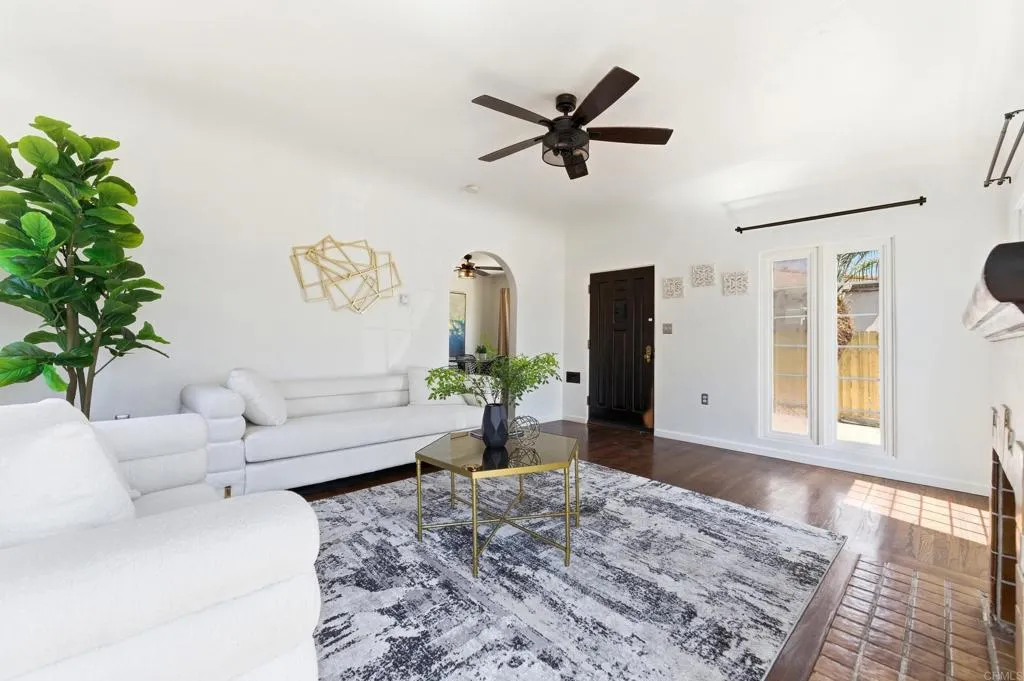 https://cdn.realtyfeed.com/cdn/127/306732903/179a32908da57f5802ff1b290b5a5d6e.webp
