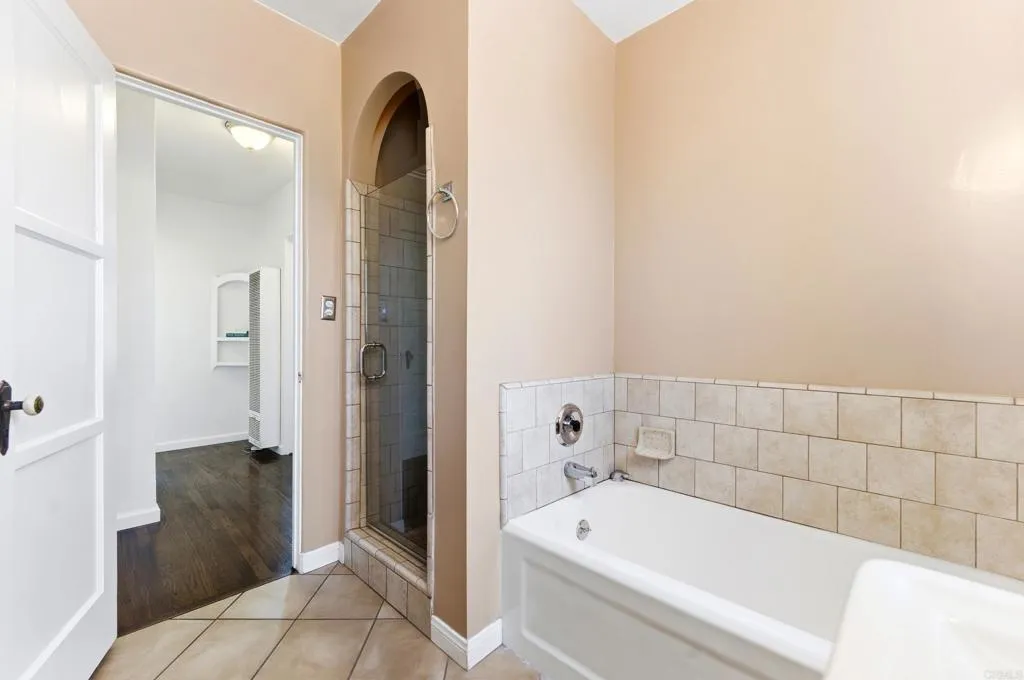 https://cdn.realtyfeed.com/cdn/127/306732903/688de7dc62d739bfc81d9307efe033d4.webp