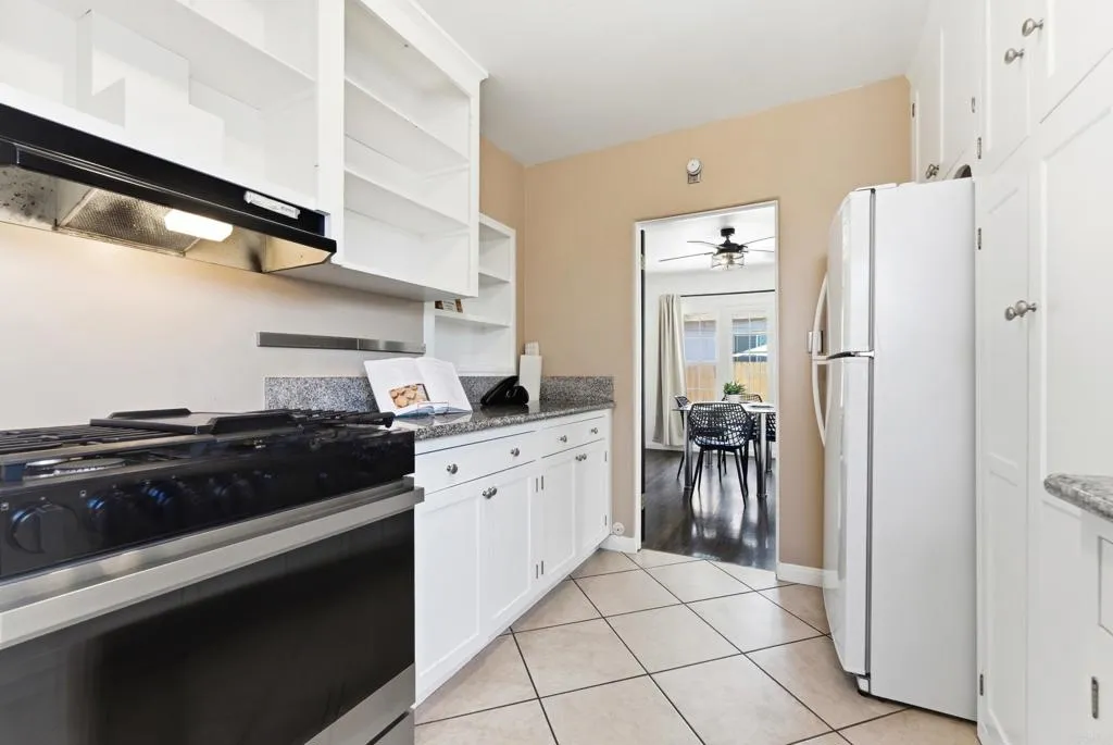 https://cdn.realtyfeed.com/cdn/127/306732903/704b3c92afba409a23f4425779698f40.webp