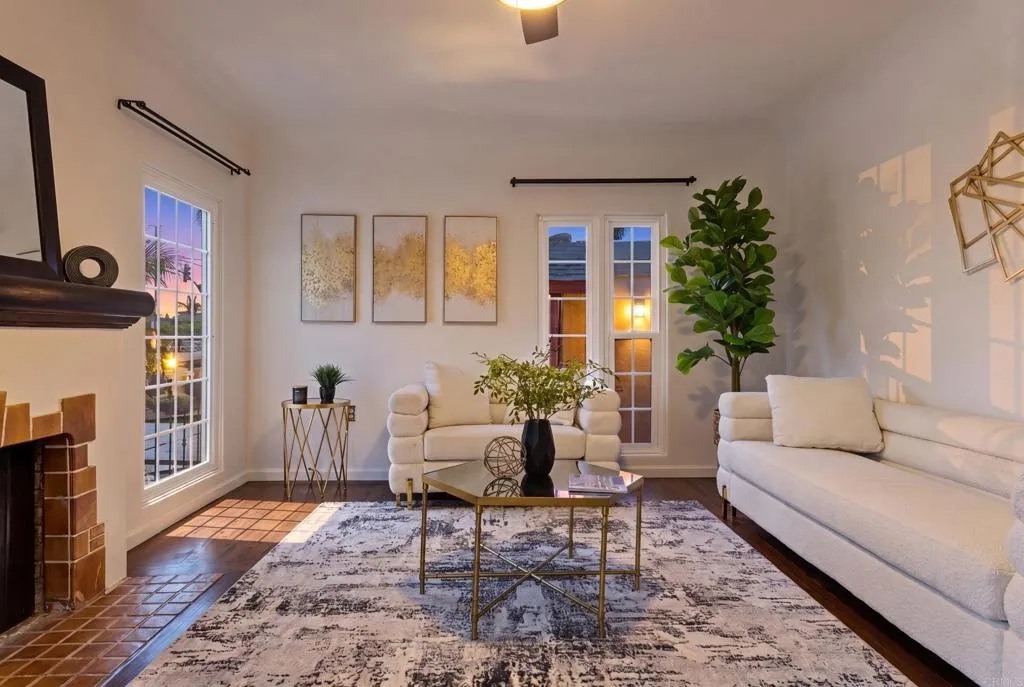 https://cdn.realtyfeed.com/cdn/127/306732903/c14e47a008a7759f6fa0bc13af07d1d1.webp