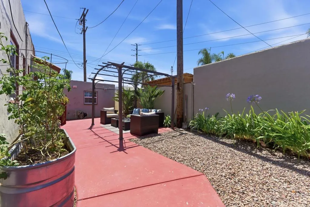 https://cdn.realtyfeed.com/cdn/127/306732903/e11941741310e48987dcb2d5734e439f.webp