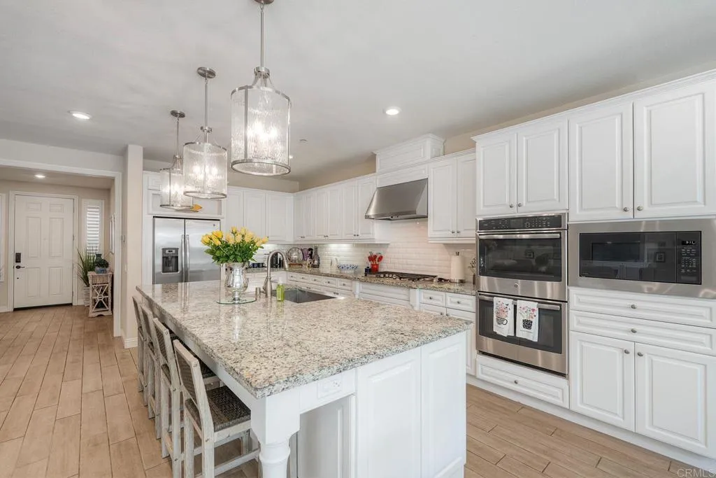 https://cdn.realtyfeed.com/cdn/127/306732914/2da1e23f749f722a6f4f2b233732c3d6.webp