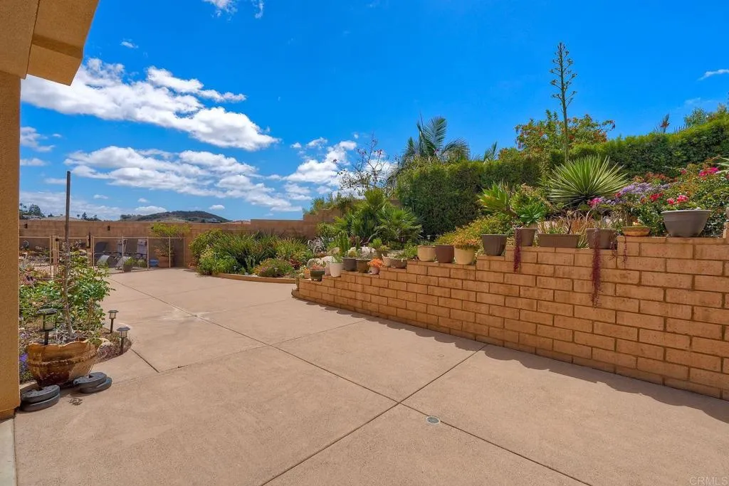 https://cdn.realtyfeed.com/cdn/127/306732914/5780a1f01319a88300161a4a594ac207.webp