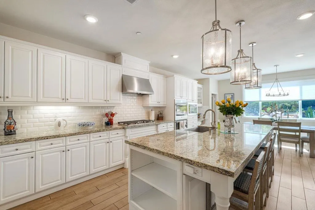 https://cdn.realtyfeed.com/cdn/127/306732914/5d00d10f025e6b75b74bd476450e4305.webp