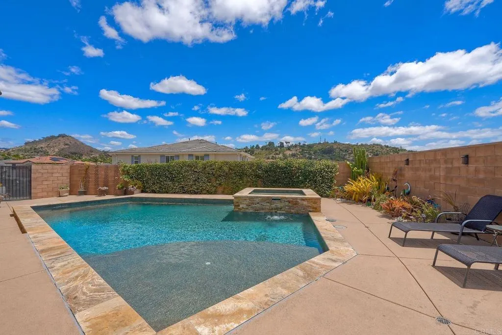 https://cdn.realtyfeed.com/cdn/127/306732914/7303533791344e9ef6459030dcf1cfcc.webp