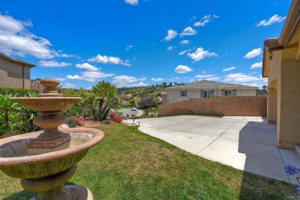 https://cdn.realtyfeed.com/cdn/127/306732914/da1f8b767609be69c82bccb90243c875.webp