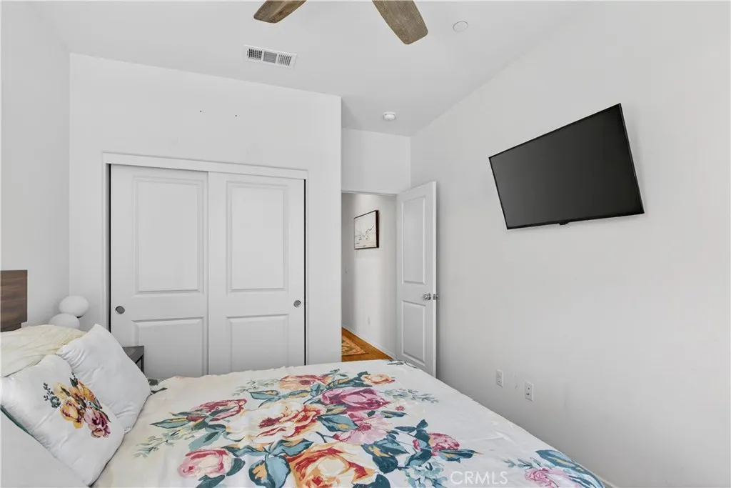 Photo #41: SW26119195 Listing: Photo #41