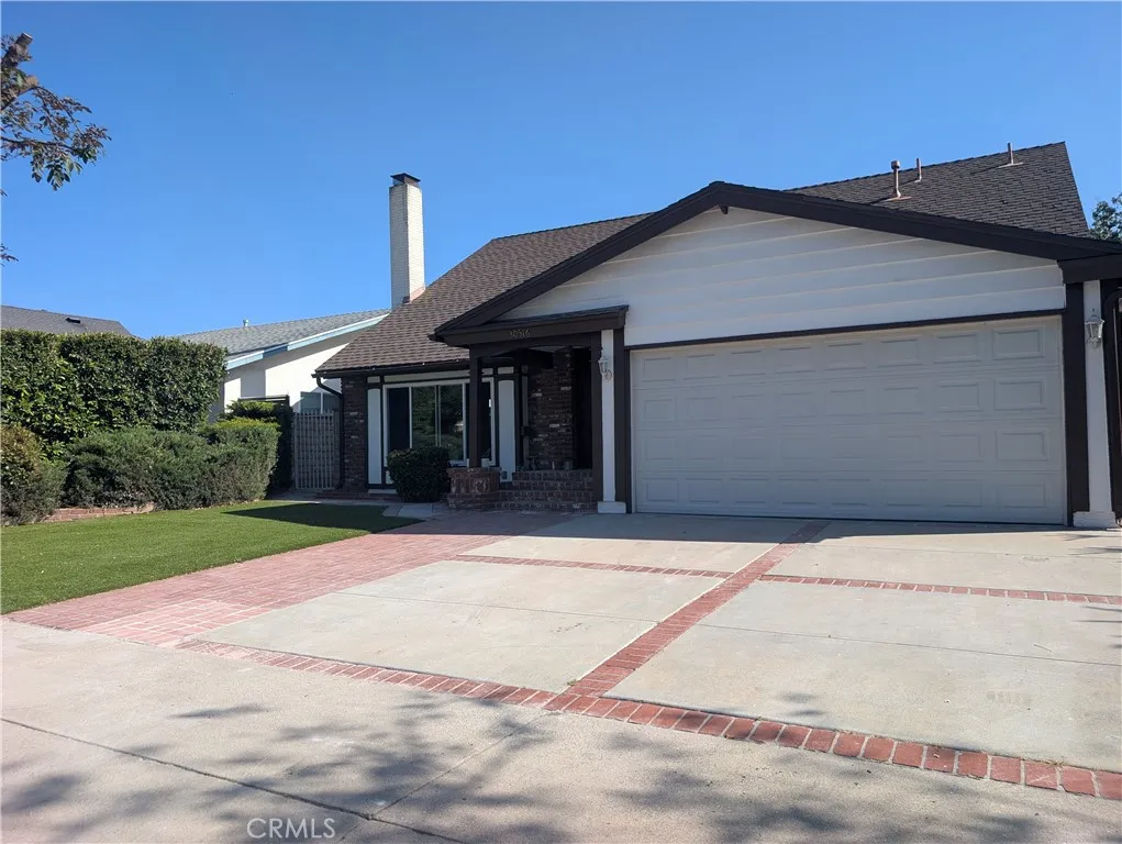 Agoura Hills, CA 91301