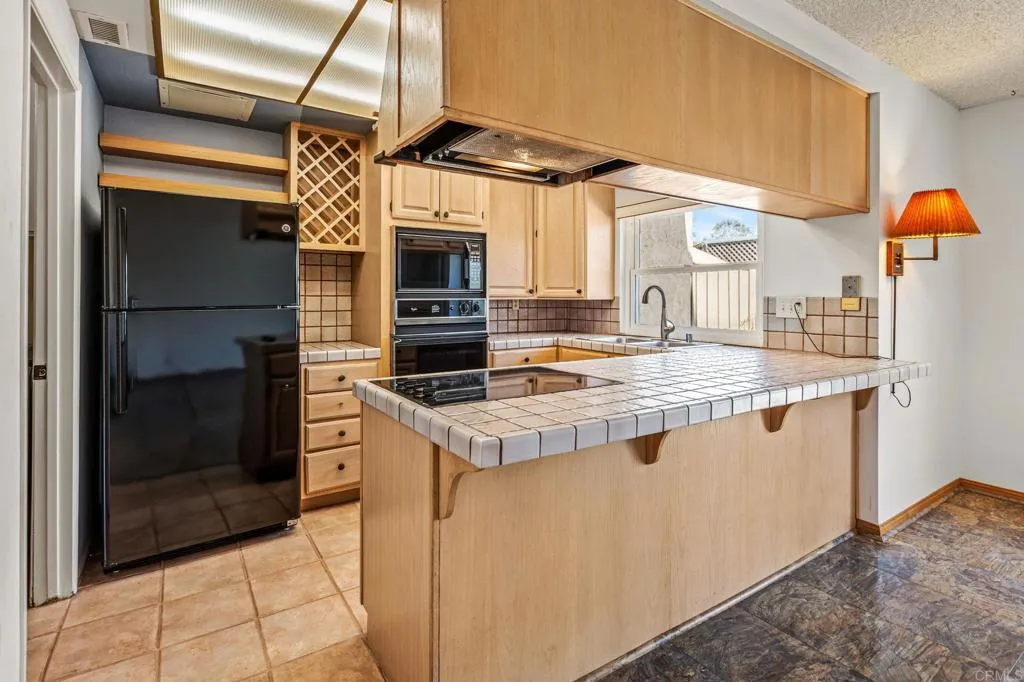 Photo #12: PTP2604206 Listing: Photo #12