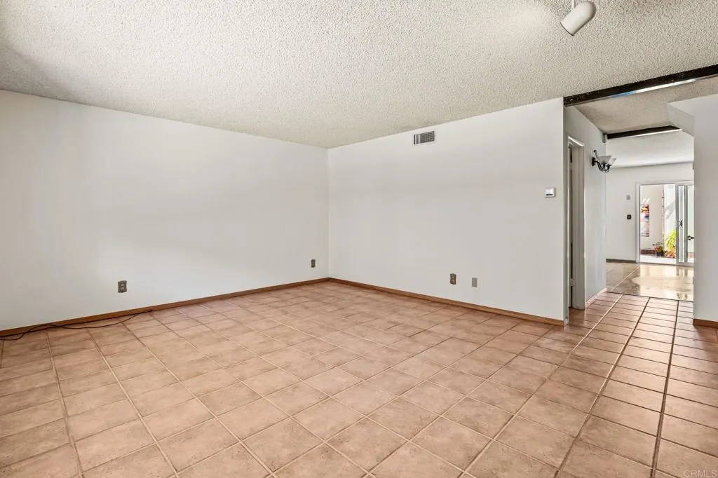 Photo #7: PTP2604206 Listing: Photo #7