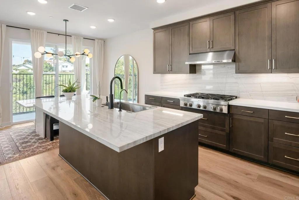 https://cdn.realtyfeed.com/cdn/127/306732991/4b8cfe1912e53544cb2379e8fb28501c.webp