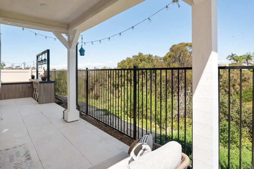 https://cdn.realtyfeed.com/cdn/127/306732991/872f03a97cfa9e9ced516afeac0c3a72.webp