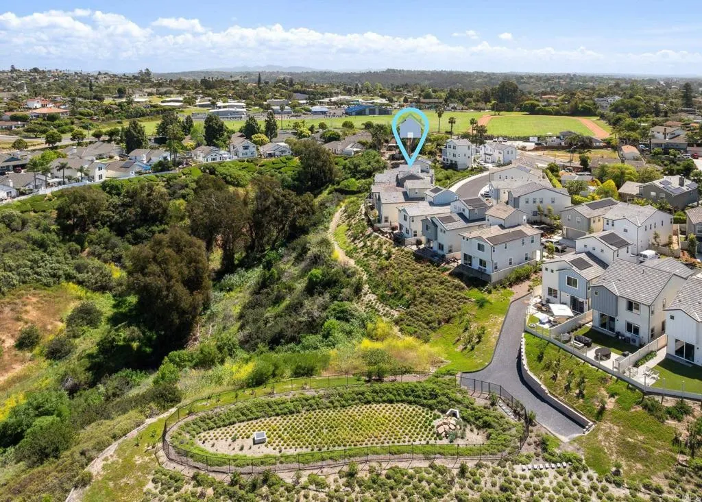 https://cdn.realtyfeed.com/cdn/127/306732991/8ffa18f2cc828cd11dbd15cb6be53b41.webp