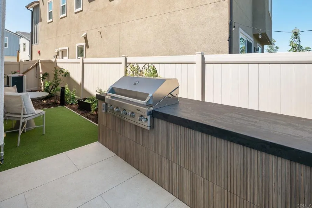 https://cdn.realtyfeed.com/cdn/127/306732991/9fc35981aae457dd08f829ec203dda84.webp