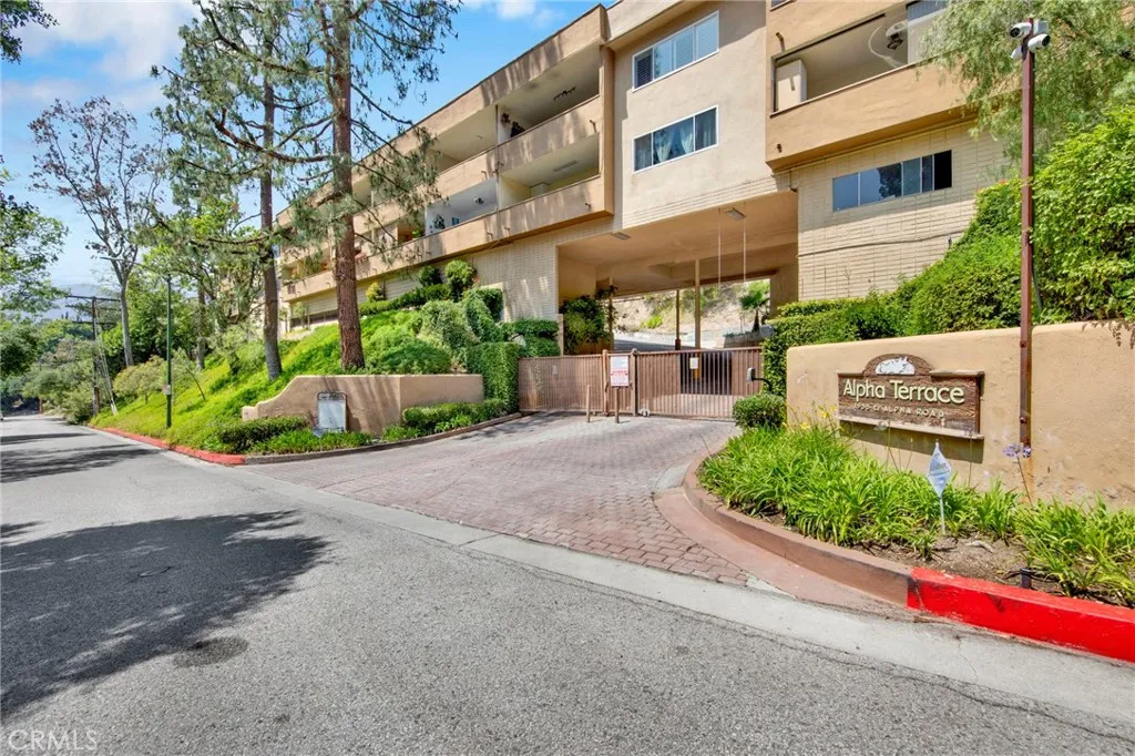 Glendale, CA 91208
