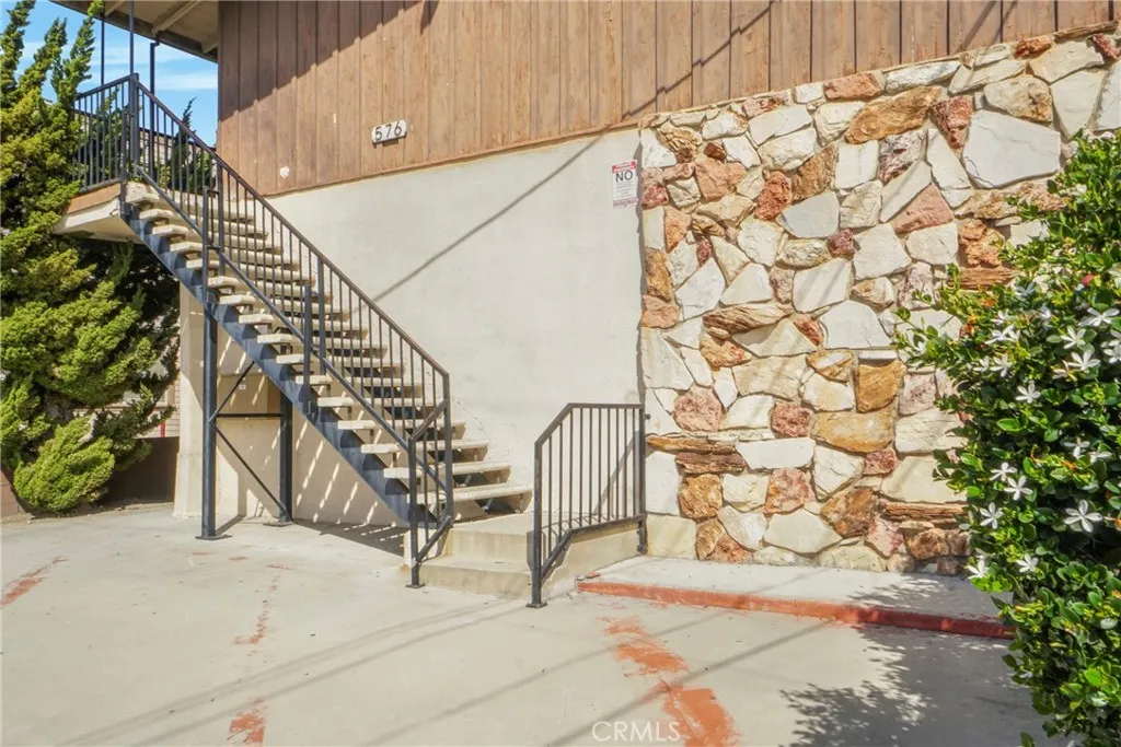 576 W 13th Street, San Pedro, CA 90731 - Photo 3 of 15, San Pedro, CA