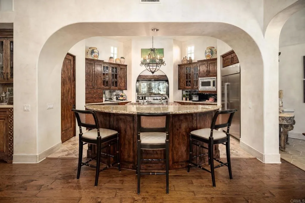 https://cdn.realtyfeed.com/cdn/127/306733091/05f7ea404ec67eebc3888f04b9a8588a.webp