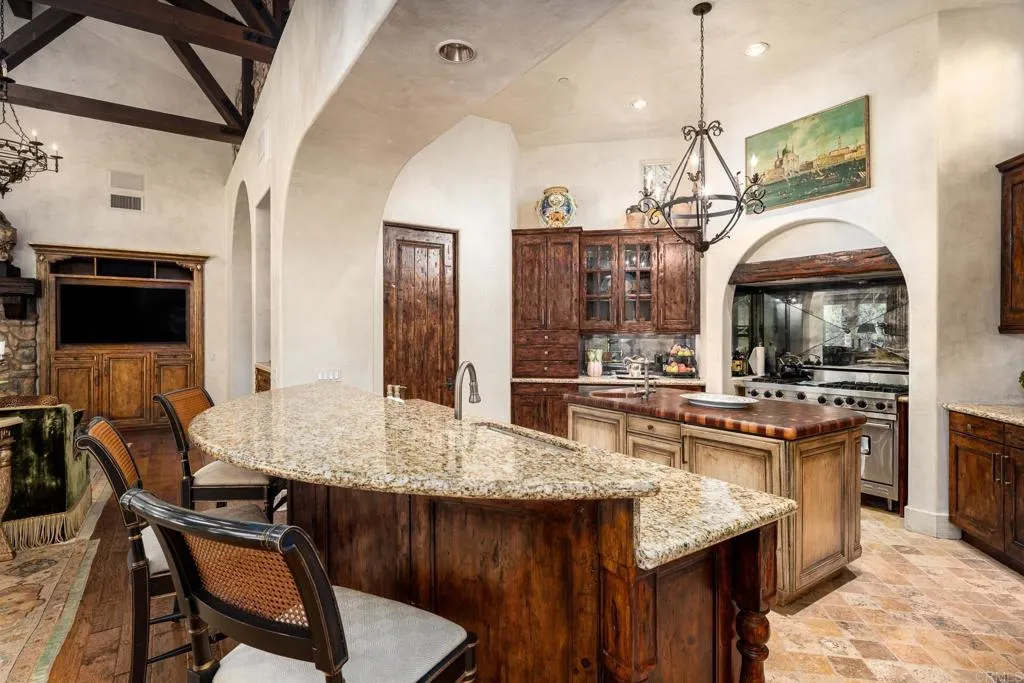 https://cdn.realtyfeed.com/cdn/127/306733091/b627056d11c8687e289a6929995bf49d.webp